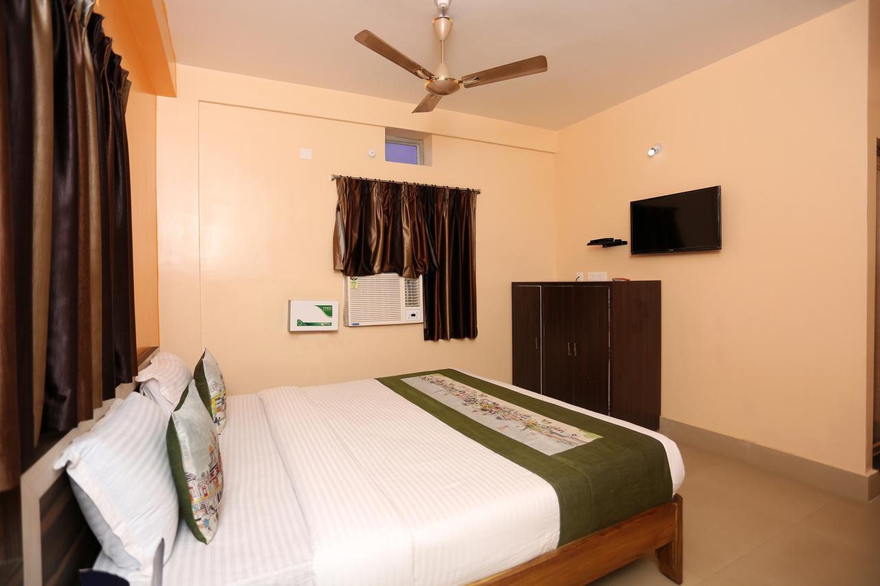 Krishna Residency Hotell Puri Exteriör bild
