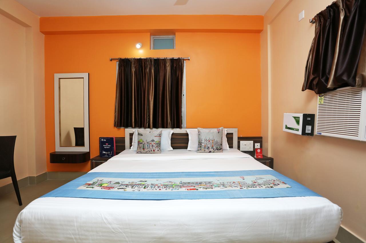 Krishna Residency Hotell Puri Exteriör bild