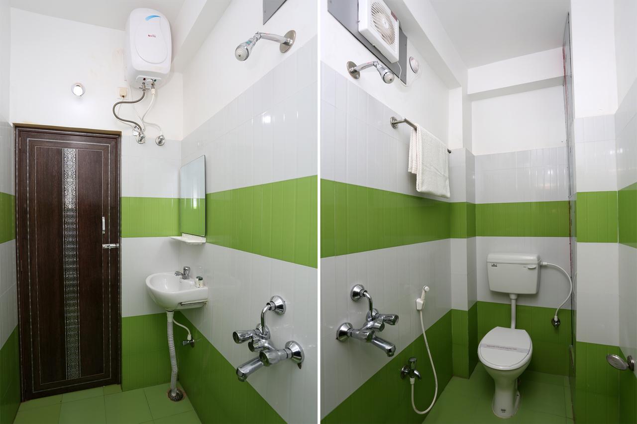 Krishna Residency Hotell Puri Exteriör bild